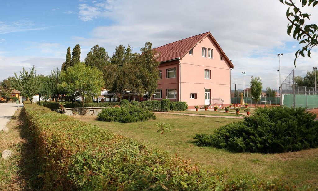 Pamira Hotel